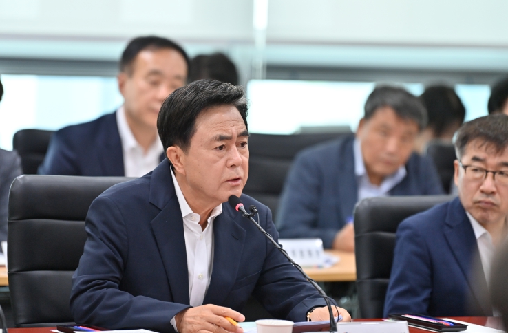 충남도 김태흠 지사 “투자협약 후속조치 속도”