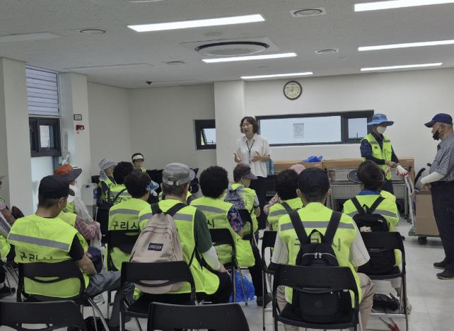 구리시 인창동, 노인일자리 어르신 대상 폭염 대비 안전교육 실시