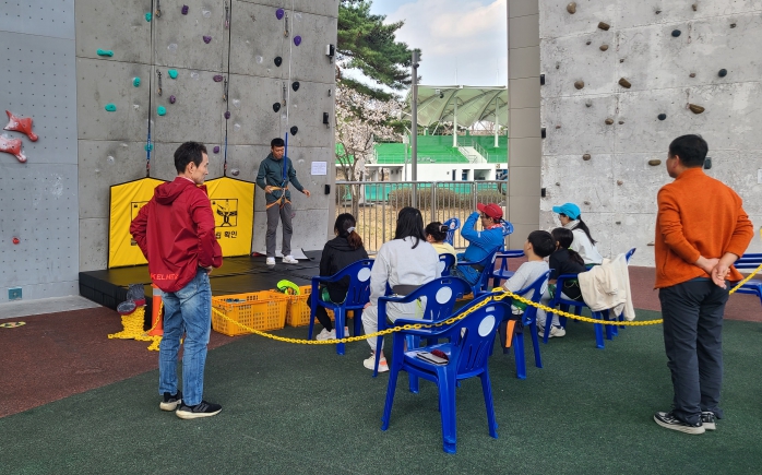 김천시시설관리공단,“여름 특강 암벽등반 교실”운영