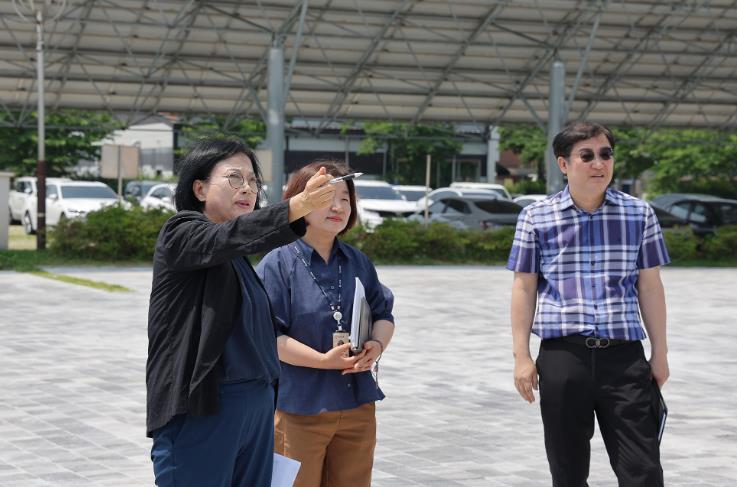 서천군의회 홍성희 의원, 투명한 행정으로 주민복지증진에 도움이 되게 할 것!
