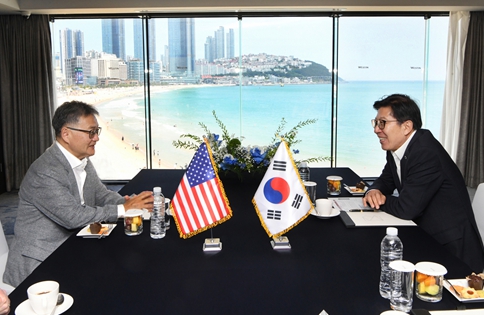 박형준 시장, 조셉 윤 주한미국대사관 대사대리 접견