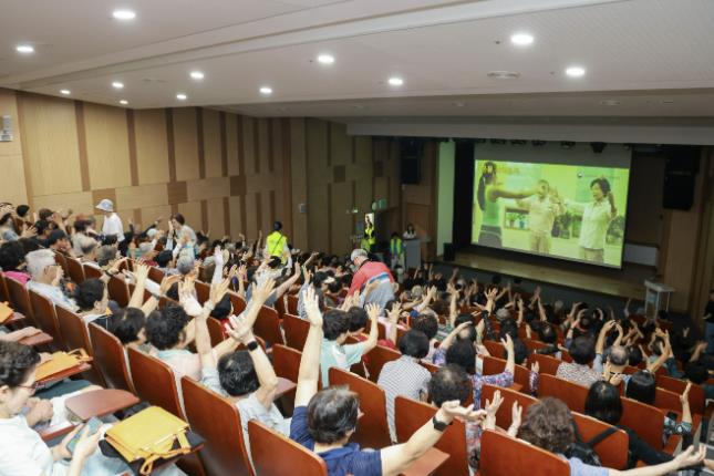 군포시, 치매 인식개선을 위한 영화 '오! 문희' 상영행사 성료
