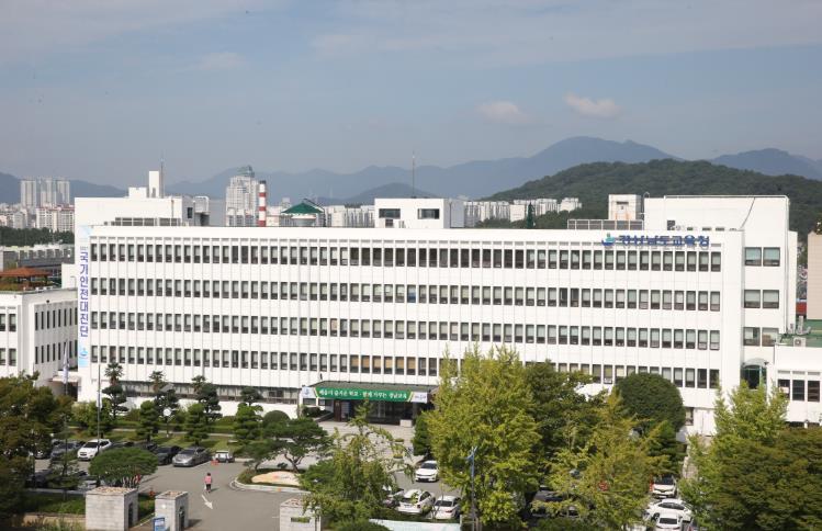 경남교육청, 고교 3학년 대상 7월 전국연합학력평가 시행
