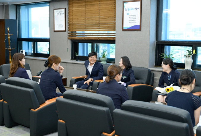 거제시, 등하굣길 안전한 스쿨존 조성 녹색어머니회 표창장 수여