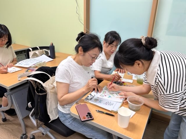 울산 남구 구립도서관‘시니어 북 리스타트’에 신중년 관심 집중