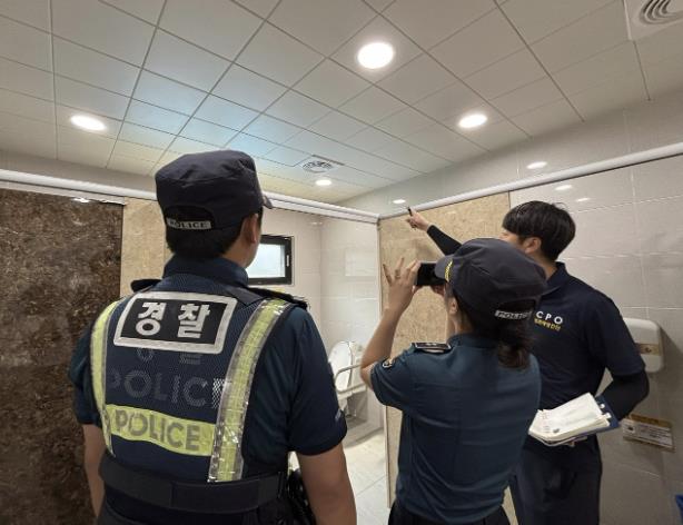 강진군, 하계휴가 대비 공중화장실 합동점검