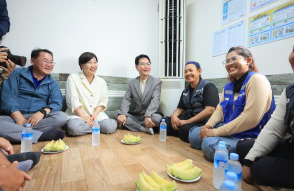 고창군 송미령 농림축산식품부 장관, 폭염 대응 현장 점검 위해 고창군 방문
