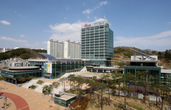 포항시 남구보건소, 시각장애인 위한 공예 재활 프로그램 운영