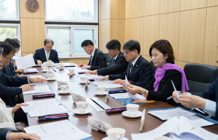부산교육청, 교사들 수업에만 전념하도록 대대적 업무개선 나선다