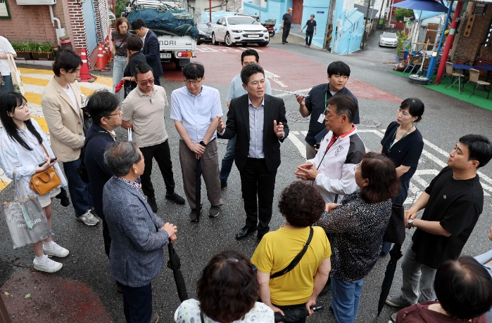 김정헌 구청장, 행복마을 가꿈사업 현장 방문‥주민과의 소통 강화