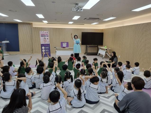 양평군, 아토피·천식 안심학교 대상 '아토피 예방 동화 구연 교육' 운영