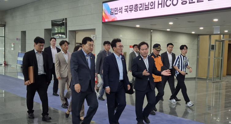 경북도, 김민석 국무총리에 APEC·신공항 등 도정 주요현안 건의! 