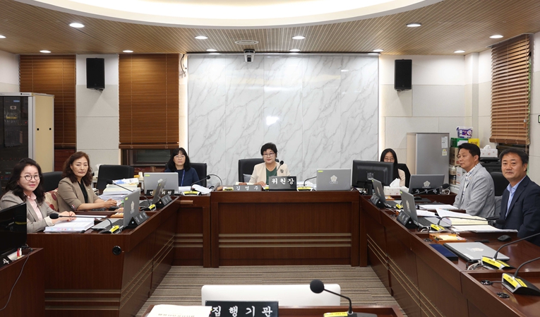 평택시의회 기획행정위원회,‘2025년도 행정사무감사’완료   