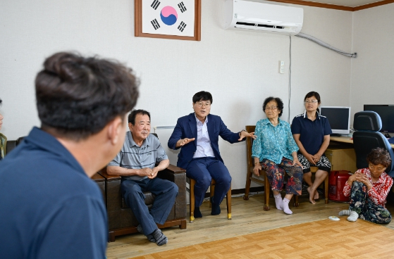 거제시 소중한 시민과의 약속,  “틈틈이 반상회”둔덕면 내평마을 방문