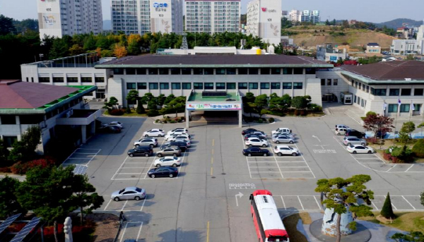 어업 인력난 ‘숨통’, 태안군 외국인 계절근로자 본격 입국! 