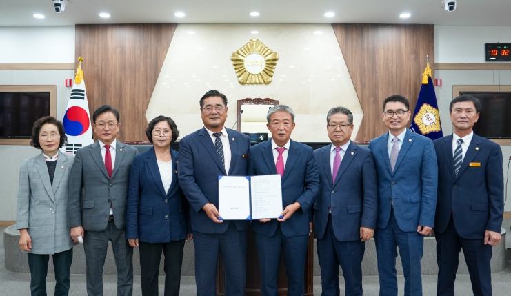 괴산군의회, 지역사랑상품권 사용범위 확대 건의문 채택