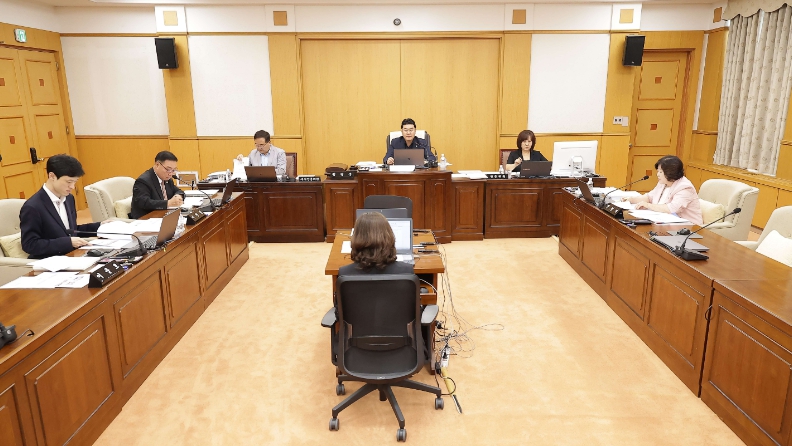 대전시의회 행정자치위원회, 제288회 임시회 제2차 회의 개회