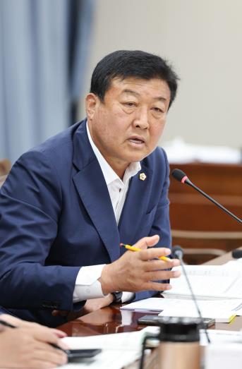 신승철 전남도의원, ”구제역·럼피스킨병 피해 농가 보상 신속 집행 및 축산방역체계 내실화 당부”