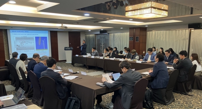 외교부, 우리의 신재생에너지와 전력인프라 산업 발전을 위한 민관합동 협력방안 모색