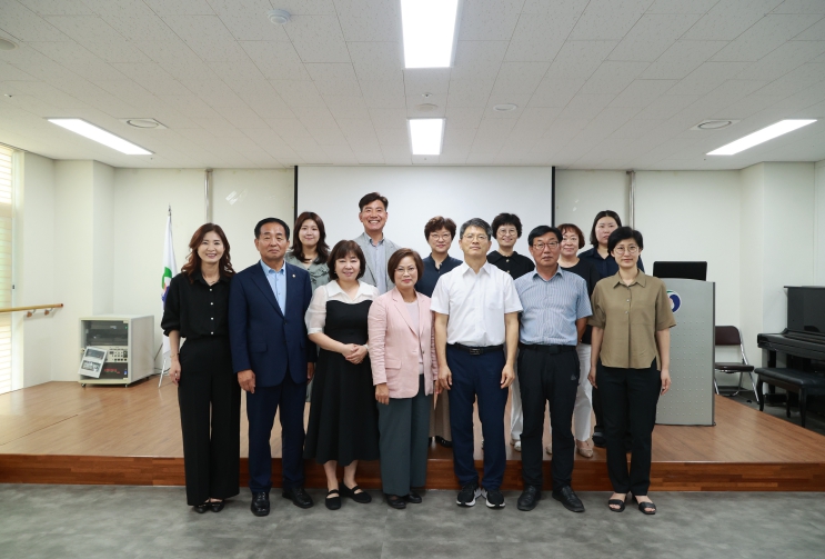 충주시의회 모자보건 연구회, 연구용역 중간보고회 개최