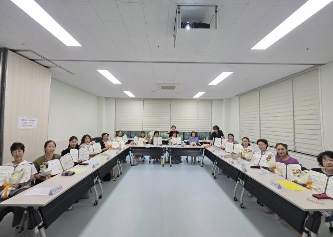 충주시육아종합지원센터, '원장 학습공동체 2기' 성료