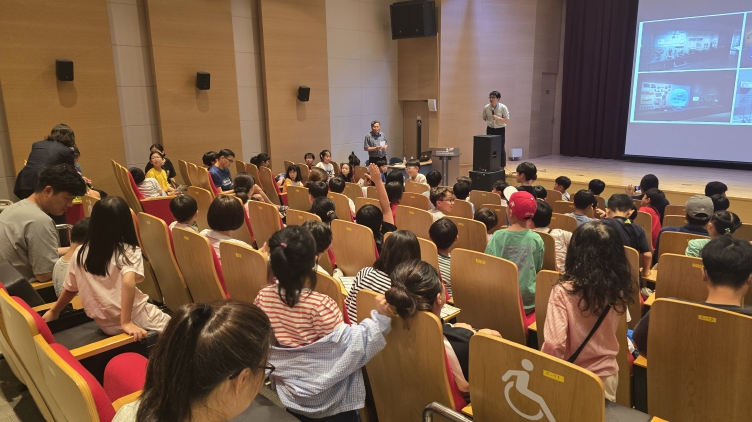 김천시 ‘중생대의 지배자, 공룡!’ 명사 특강