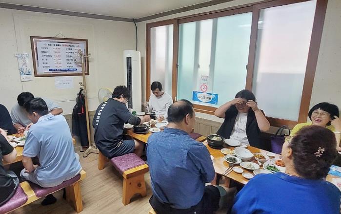 수원시 팔달구 매산동 통장협의회, 환경관리원과 복달임 행사