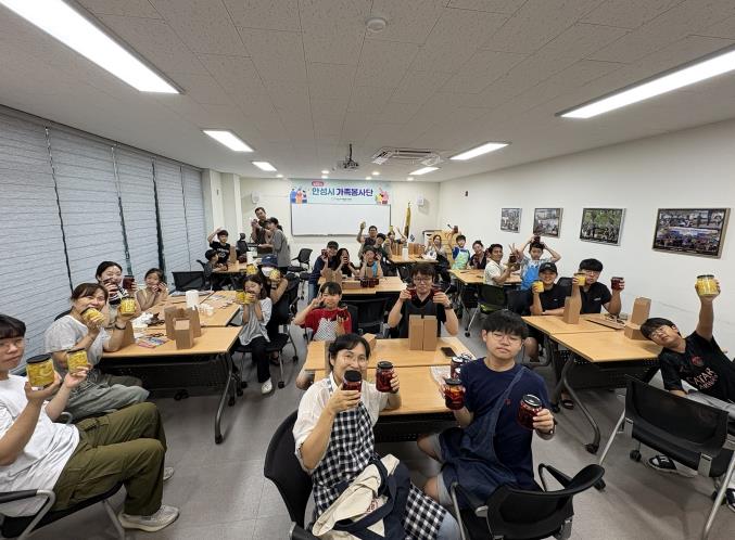 안성시자원봉사센터, 가족봉사단 20기 7월 '가족의 손길로 전한 여름의 따뜻함'
