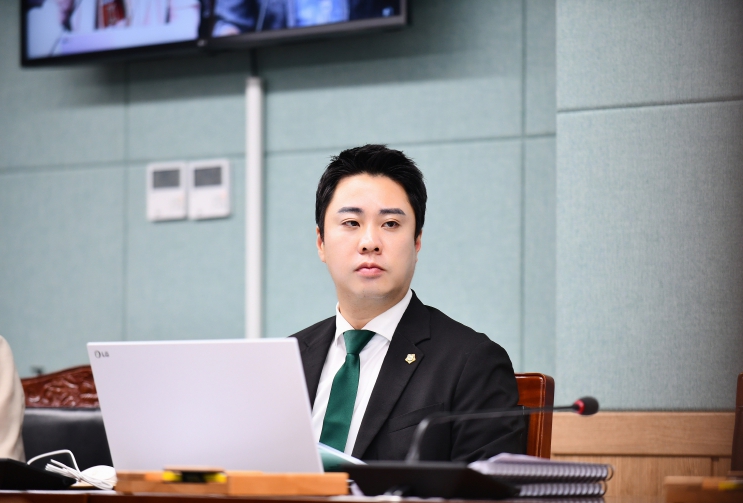 고령화 시대, 간병비 공적지원 절실…이석주 여수시의원, 정책 개발 주문