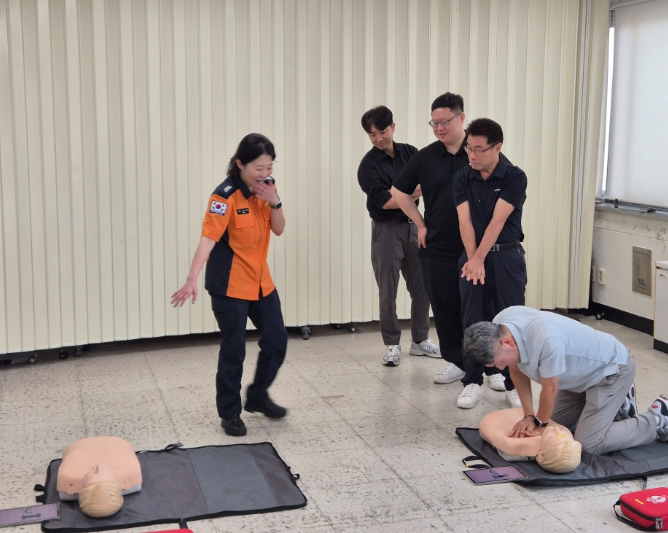충청북도의회  직원 대상 심폐소생술 및 소방안전교육
