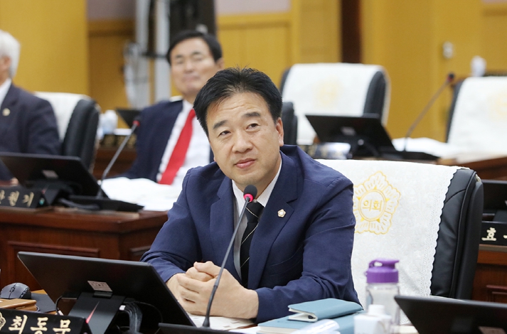 서산시의회 최동묵 의원, 운영위원회 심사 보류에 유감 표명