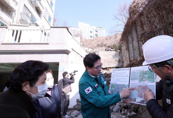 "더는 못 미룬다" 동작구, 안전 E등급 '신노량진시장' 연내 철거 추진
