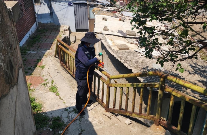 [제308회 임시회 예결위 질의]서대문구의회 이진삼 재정건설위원장,해충 위험지역 방역 관리 강화 당부 
