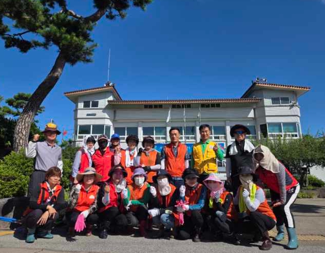 고성군, 산청군 신등면 집중호우 피해복구에 자원봉사 손길 보내