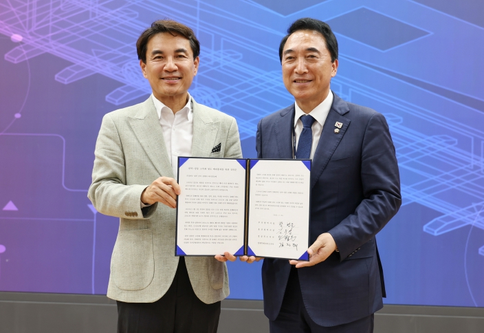 김진태 도지사, 박수현 위원장 만나 강원 핵심정책 국정과제 반영 요청