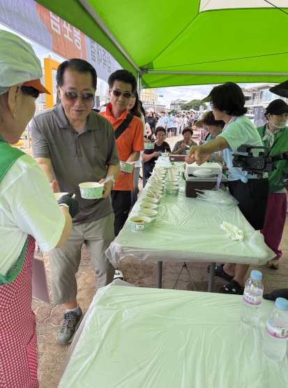 고성 섭죽축제 성황리에 마무리