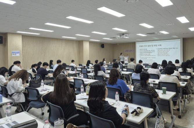 시흥시, '쓰레기 집과 정신건강 이슈' 실무자 교육 성료