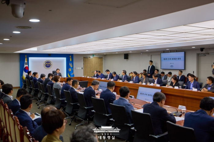 이재명 대통령 "외국인 노동자 등에 폭력·인권 침해 행위, 철저히 대응"