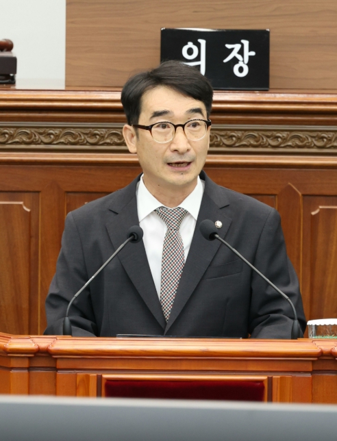 창원시의회 문순규 의원“파크골프장 연회비 5만 원으로 낮춰야”