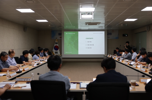 제주도, 드론으로 농경지 살피고 AI로 농업 시장 분석한다