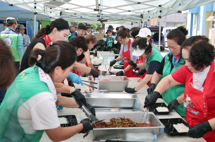 ‘사랑의 밥차’, 가평서 숙식하며 도시락 급식봉사