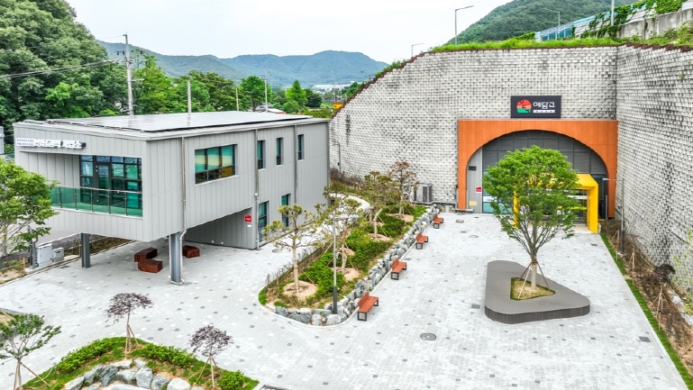 ‘함안에서 만난 여름 한 조각’  자연과 역사가 어우러진 여행지 