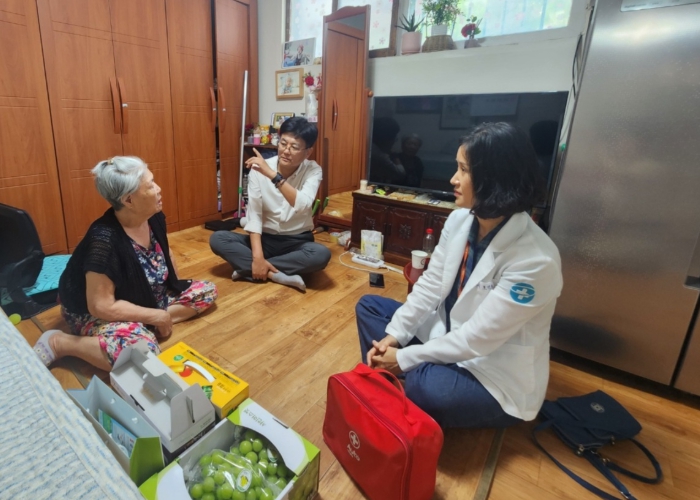 광주시, 폭염 속 건강 취약계층 가정 방문