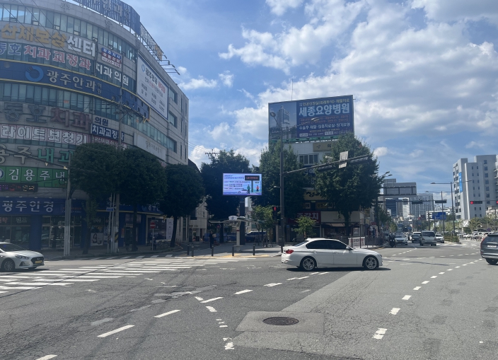 동구, “광고, 전남대병원 오거리 전자게시대 활용하세요”