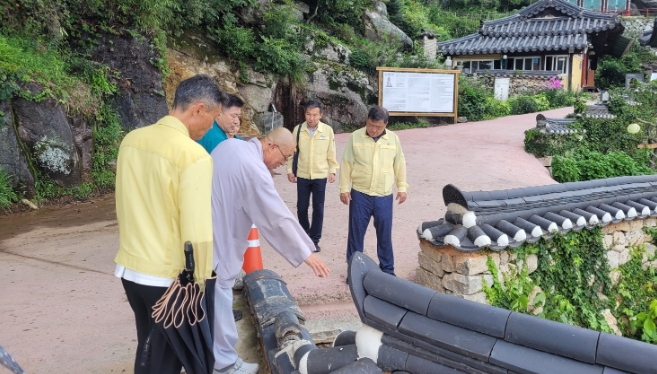 경남도 박명균 행정부지사, 국가유산 집중호우 피해 현장 점검, ‘원형 보존 복구’ 총력!