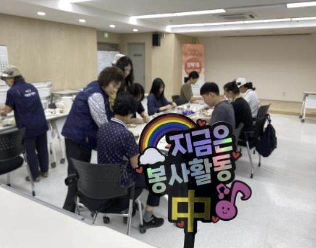 서초구, 기후약자 1,000세대에 친환경 모기퇴치제 '시나몬 가랜드' 전달