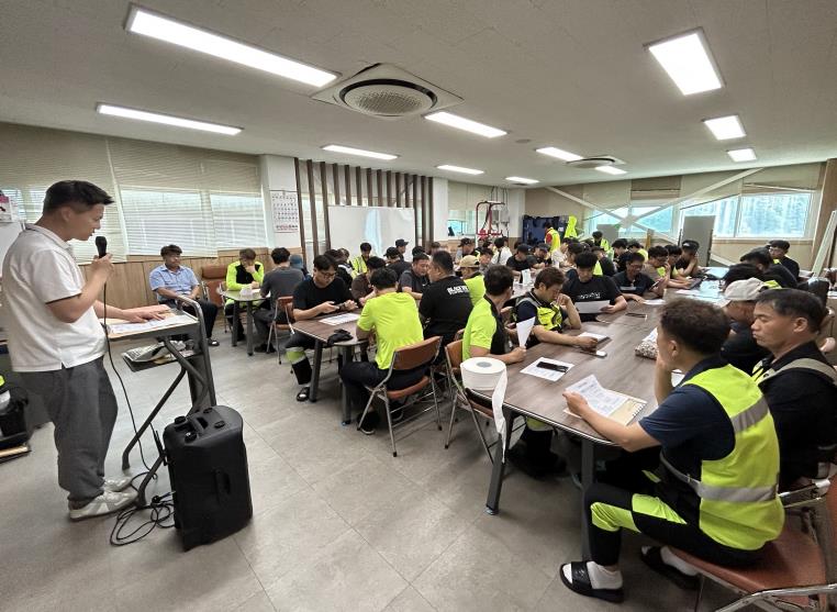 세종시 "매뉴얼 기반 신속한 청소차량 사고 대응 나선다 "