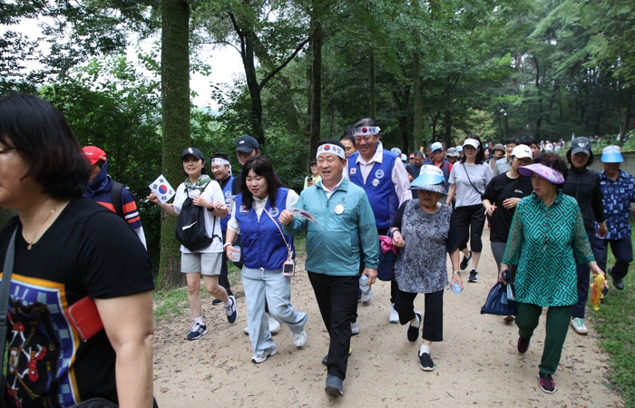 주광덕 남양주시장, 제29회 평화통일기원 시민걷기대회 동참…통일 향한 염원 나눠