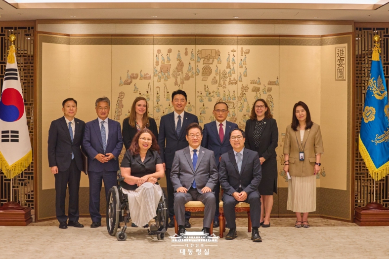 이재명 대통령, 미국 연방의회 상원의원단 접견 