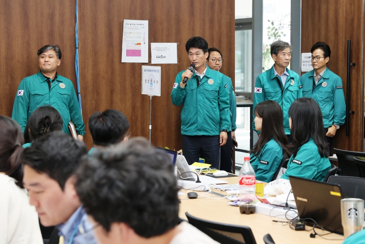 충북도의회 2025년 을지훈련 참관 관계자 격려